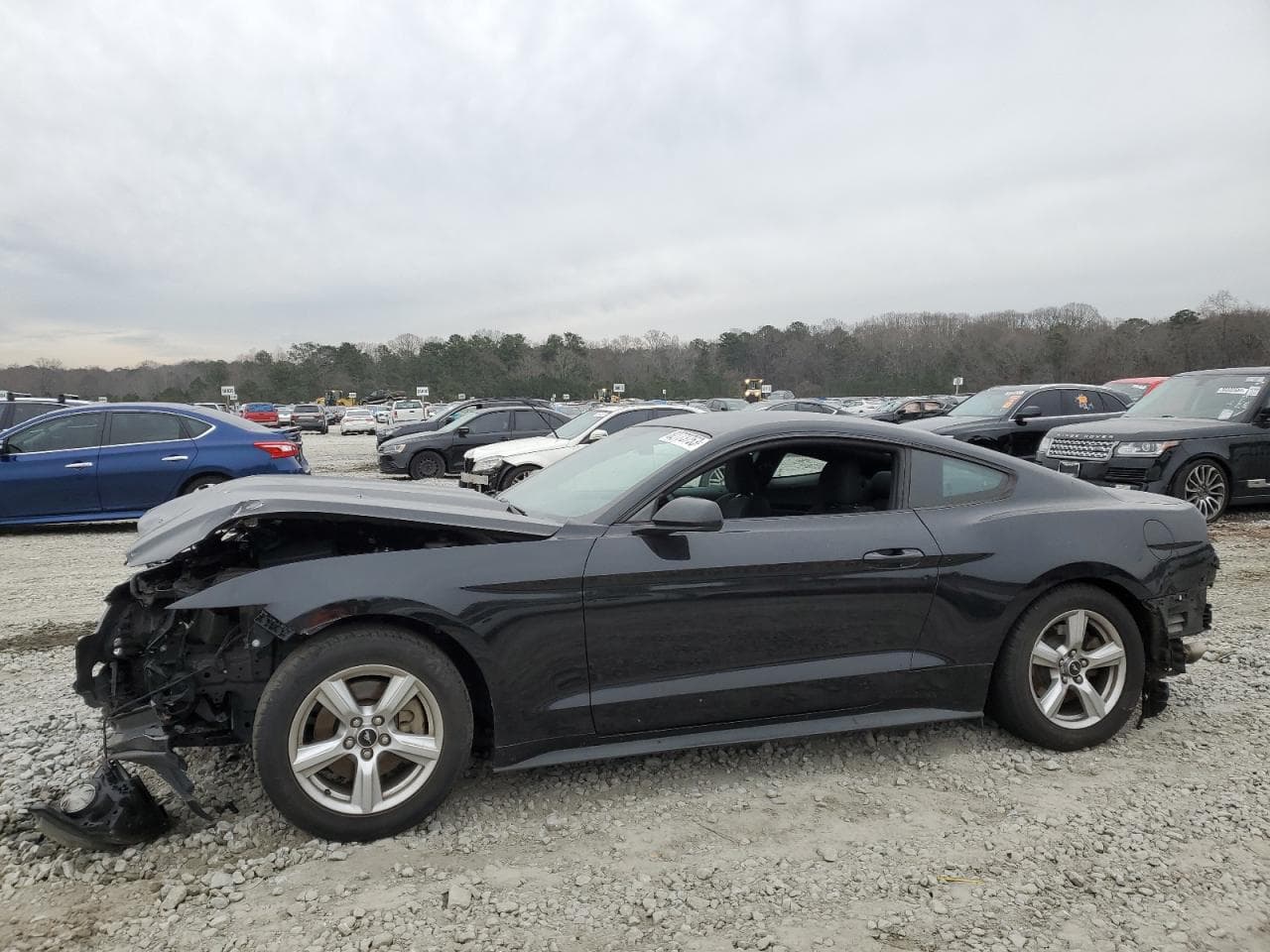 FORD MUSTANG