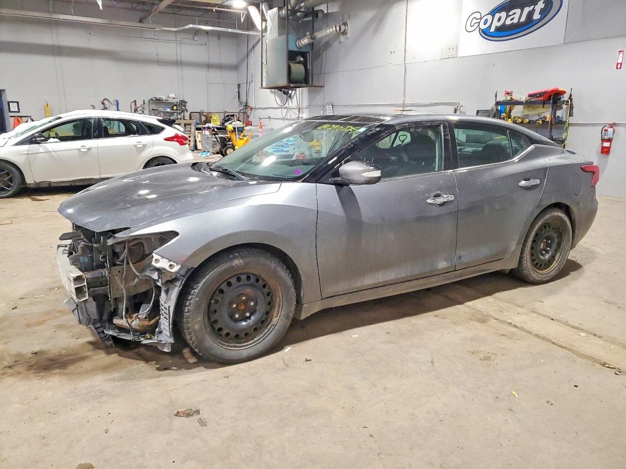 NISSAN MAXIMA