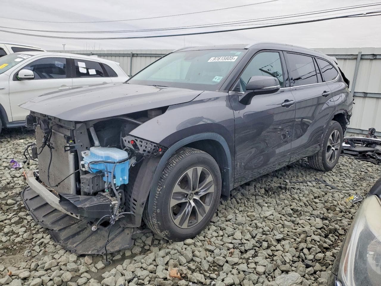 TOYOTA HIGHLANDER