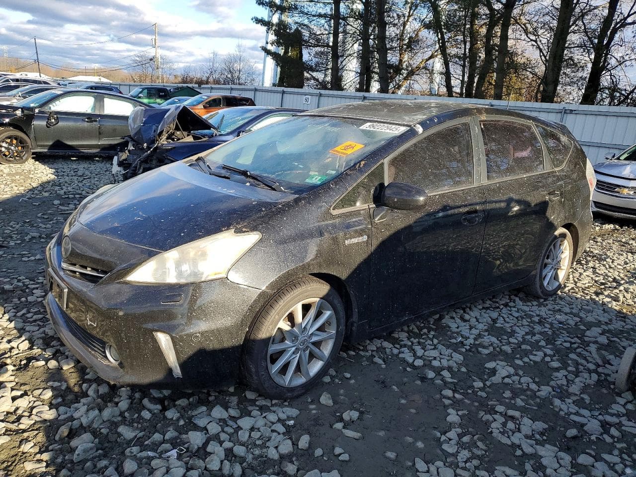 TOYOTA PRIUS V