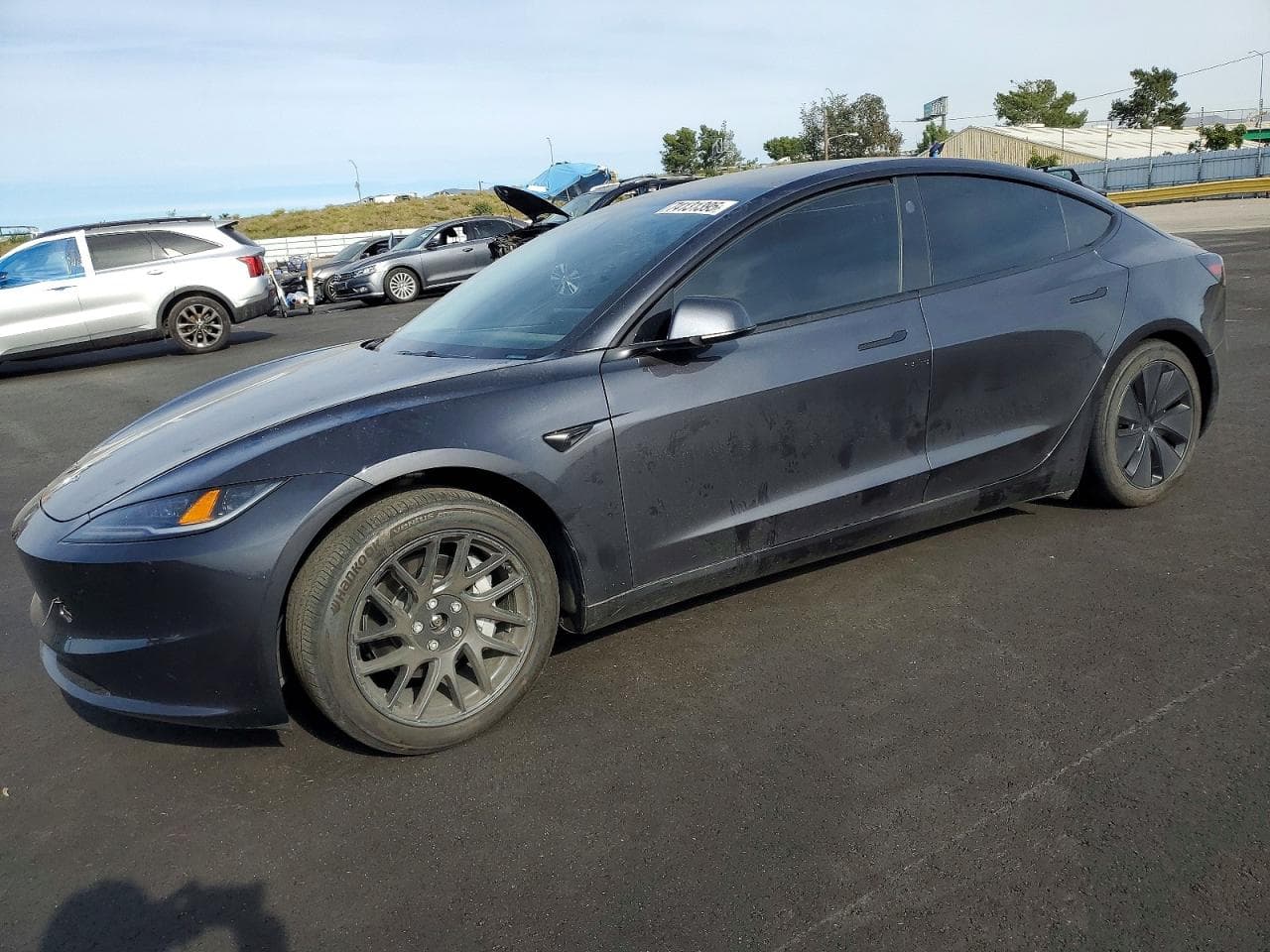 TESLA MODEL 3