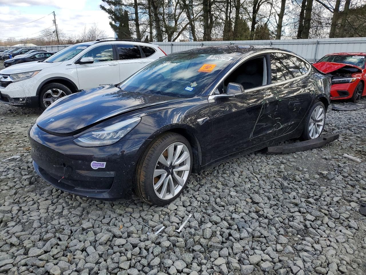 TESLA MODEL 3