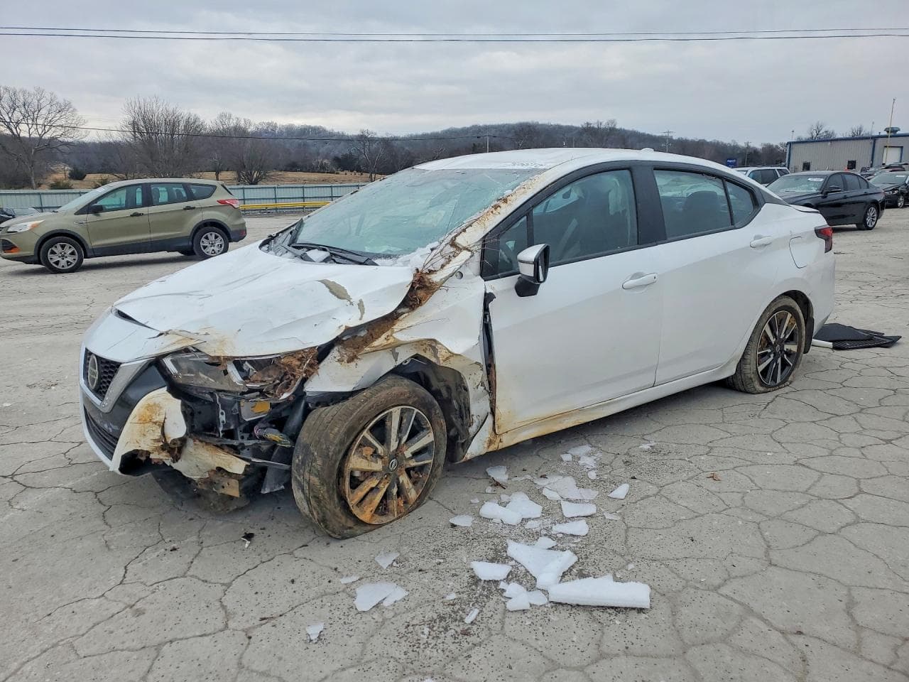 NISSAN VERSA