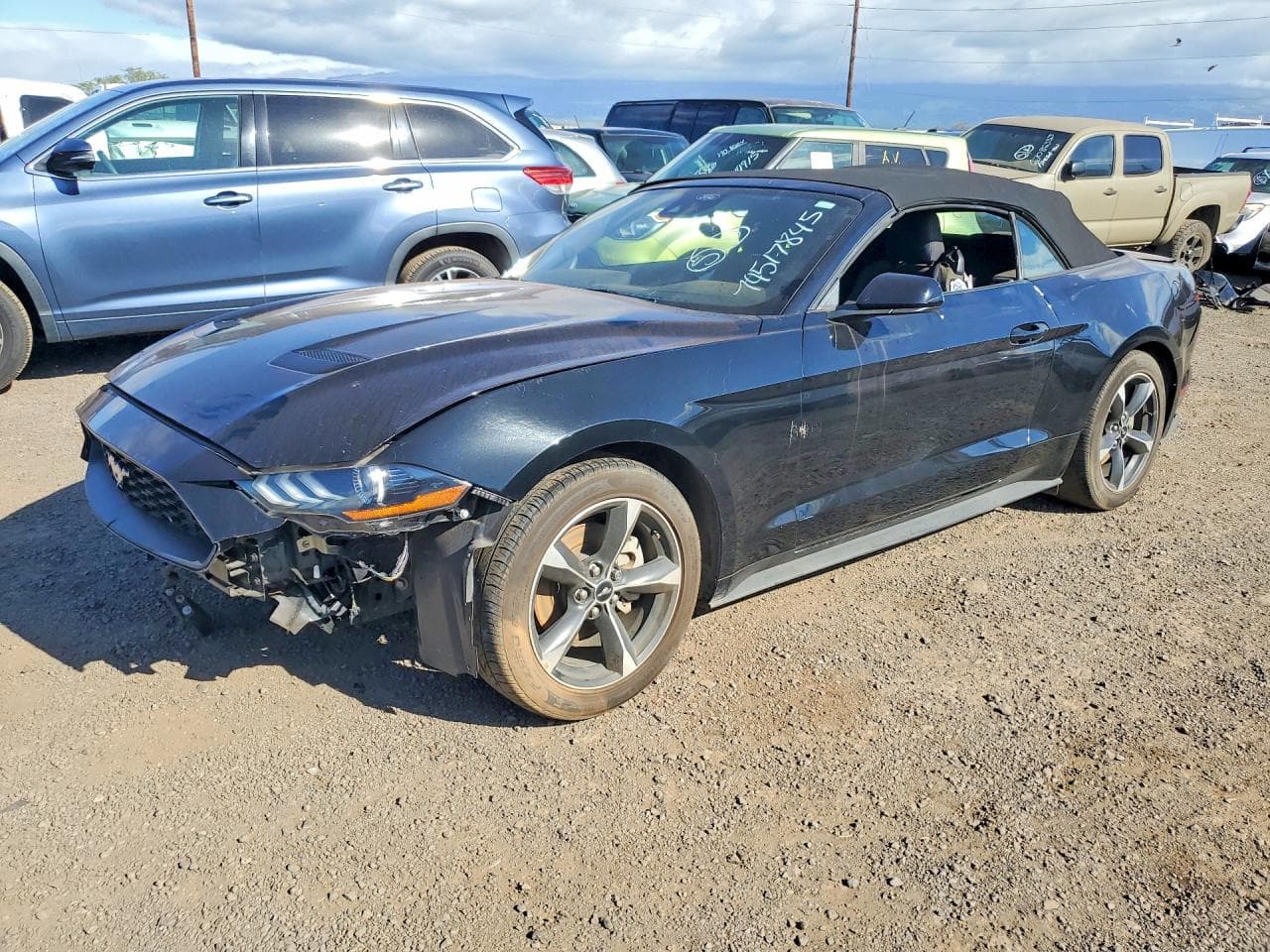 FORD MUSTANG