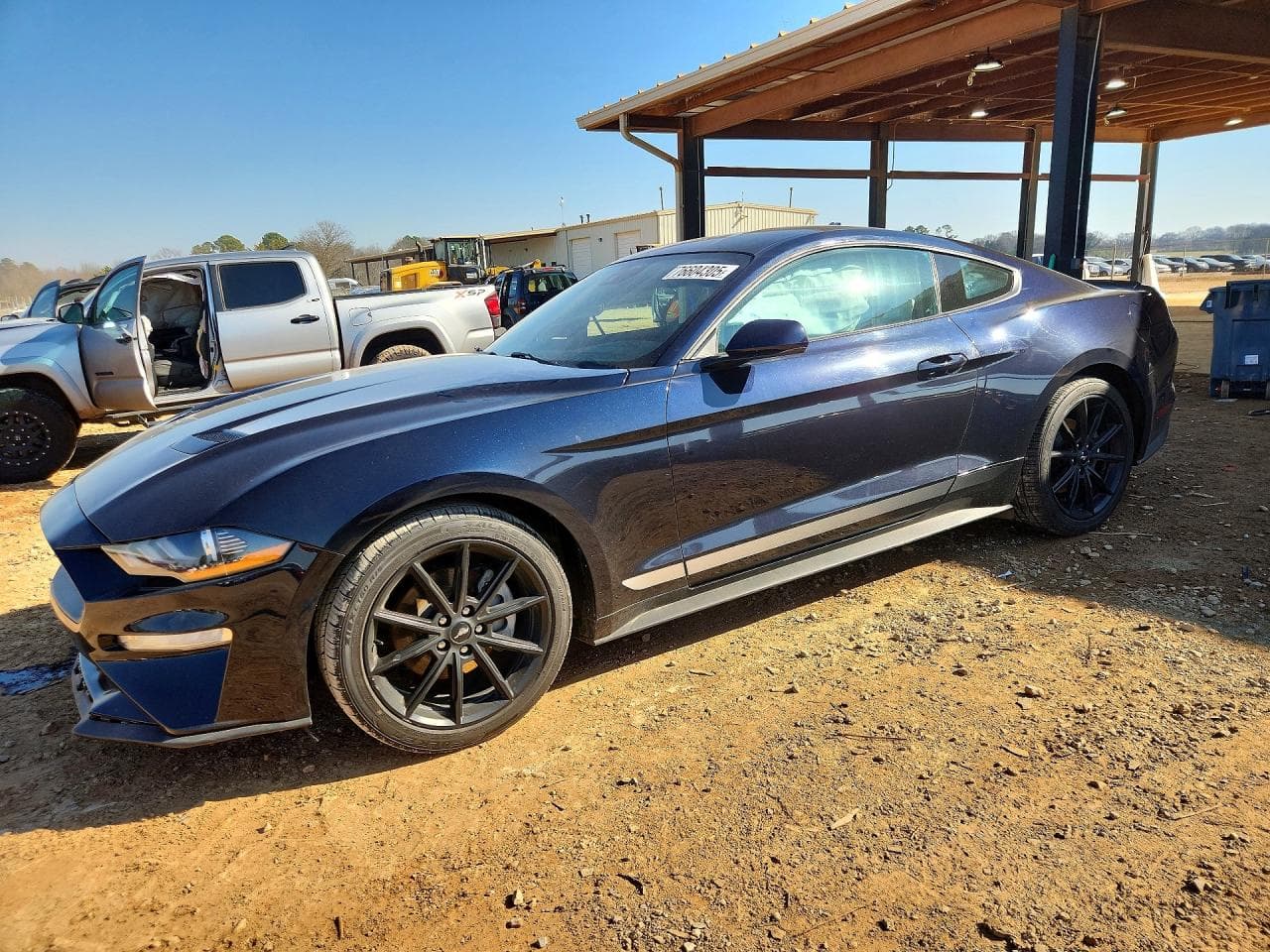 FORD MUSTANG