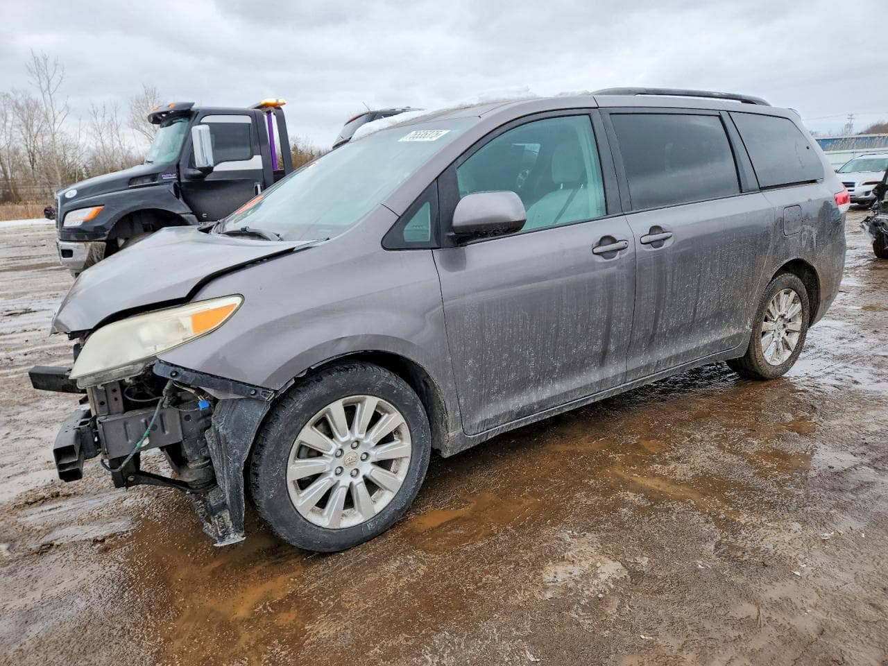 TOYOTA SIENNA