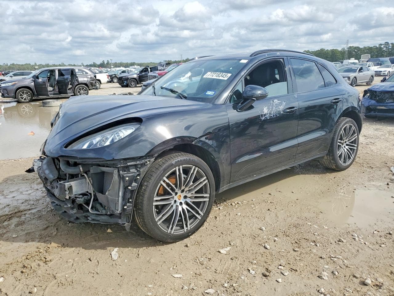 PORSCHE MACAN