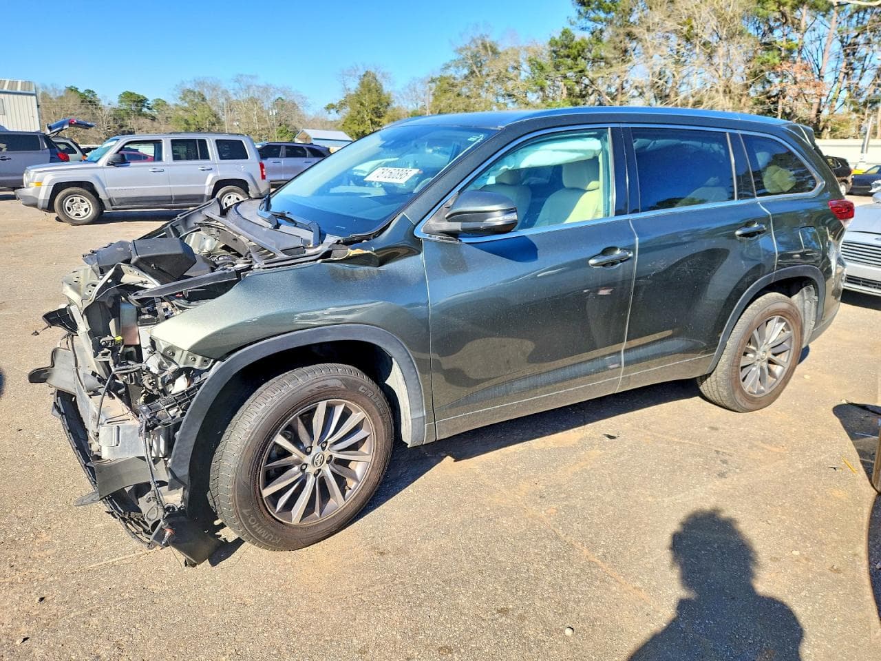 TOYOTA HIGHLANDER