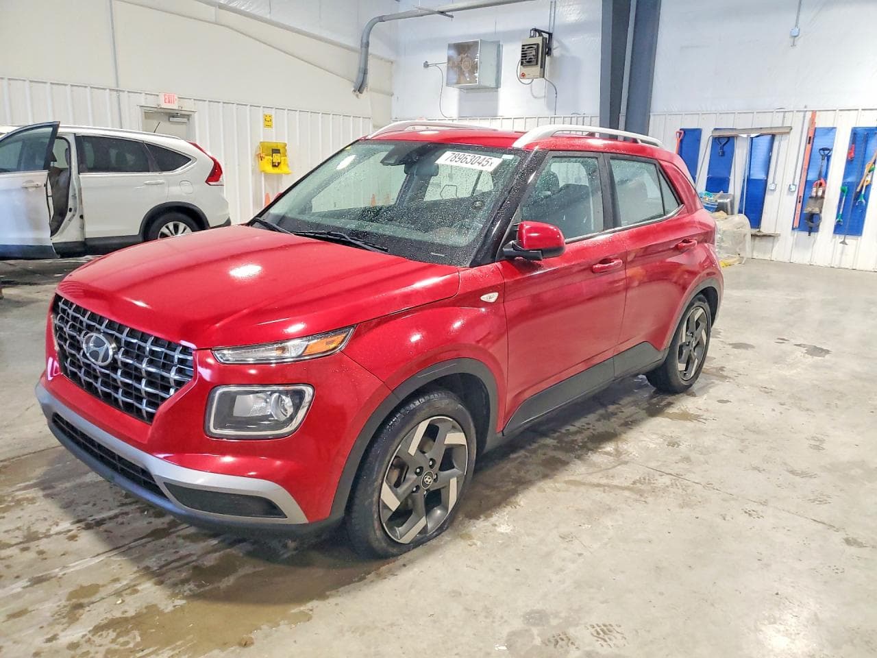 HYUNDAI VENUE