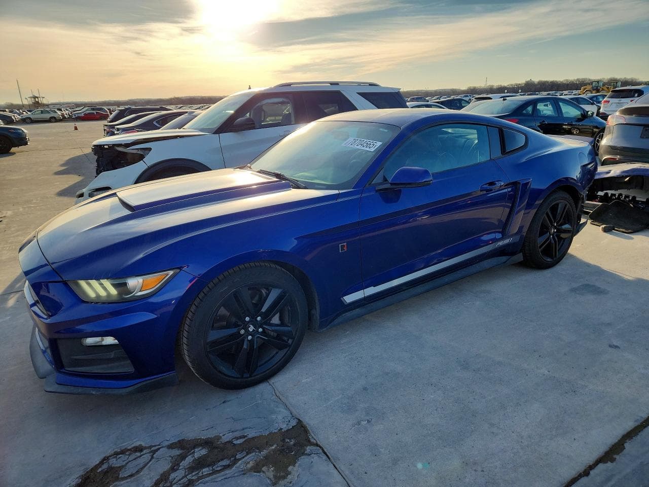 FORD MUSTANG