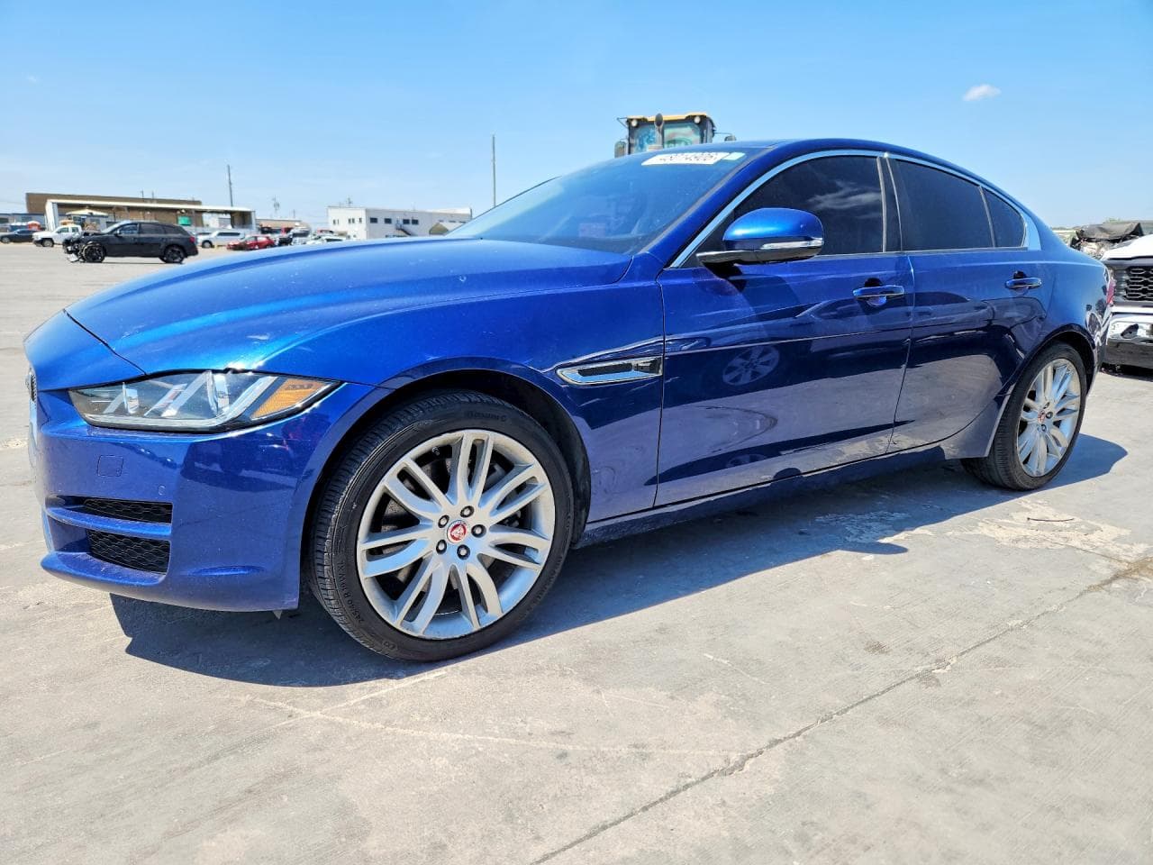 JAGUAR XE