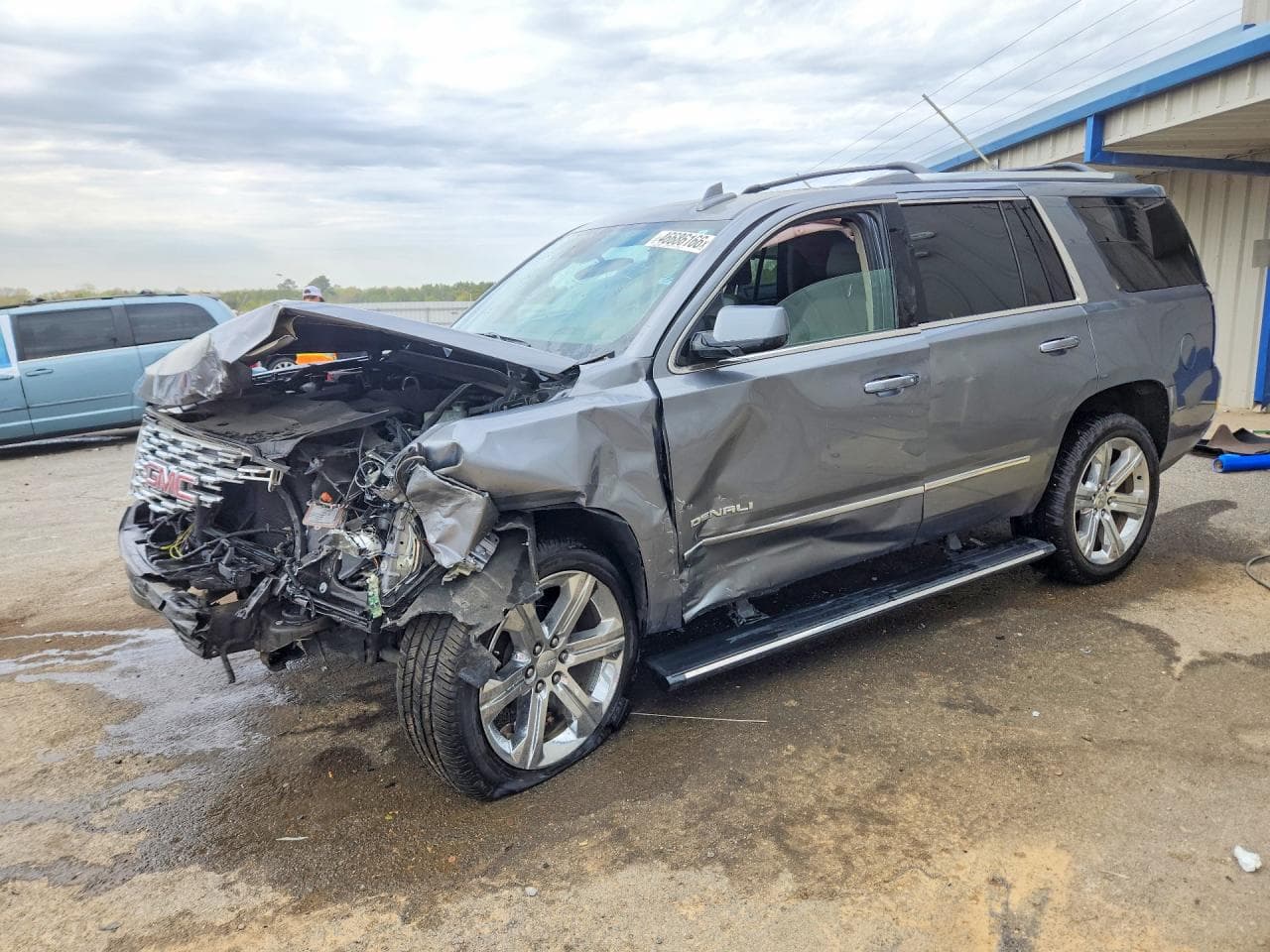 GMC YUKON
