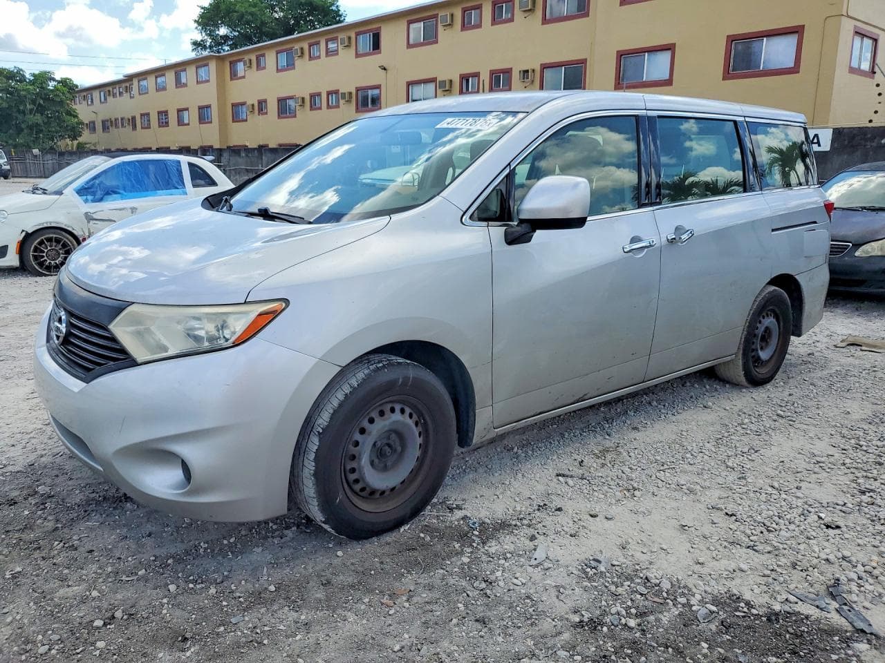 2016 NISSAN QUEST