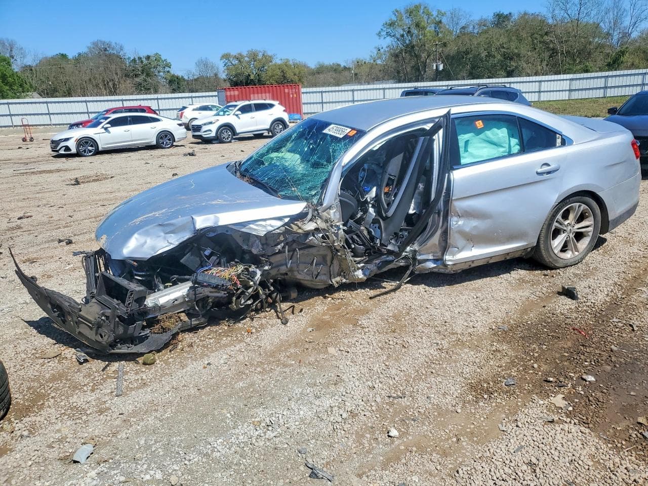 FORD TAURUS