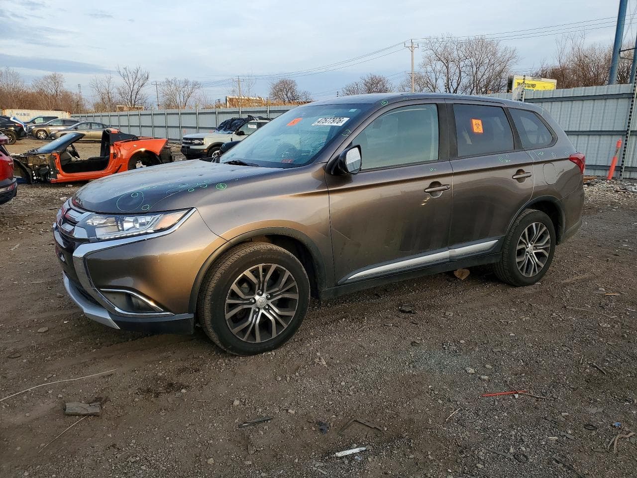 MITSUBISHI OUTLANDER