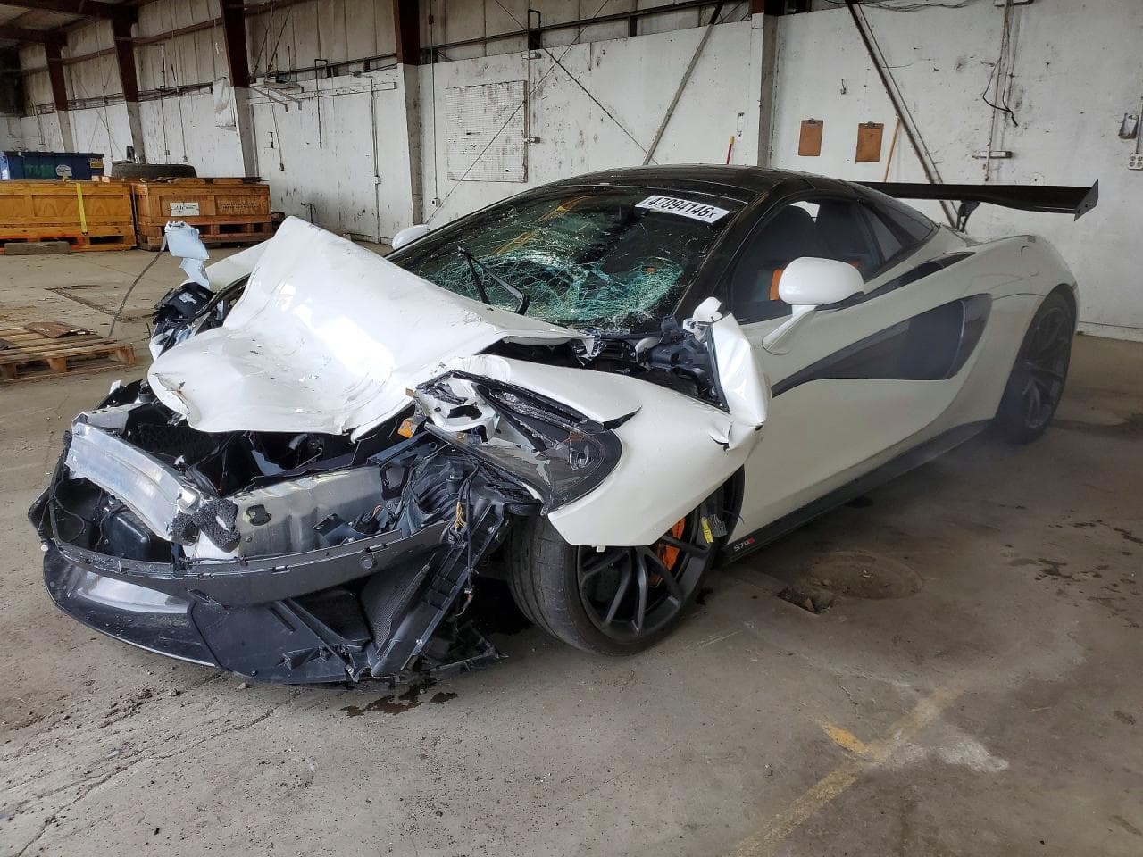 2019 MCLAREN AUTOMOTIVE 570S