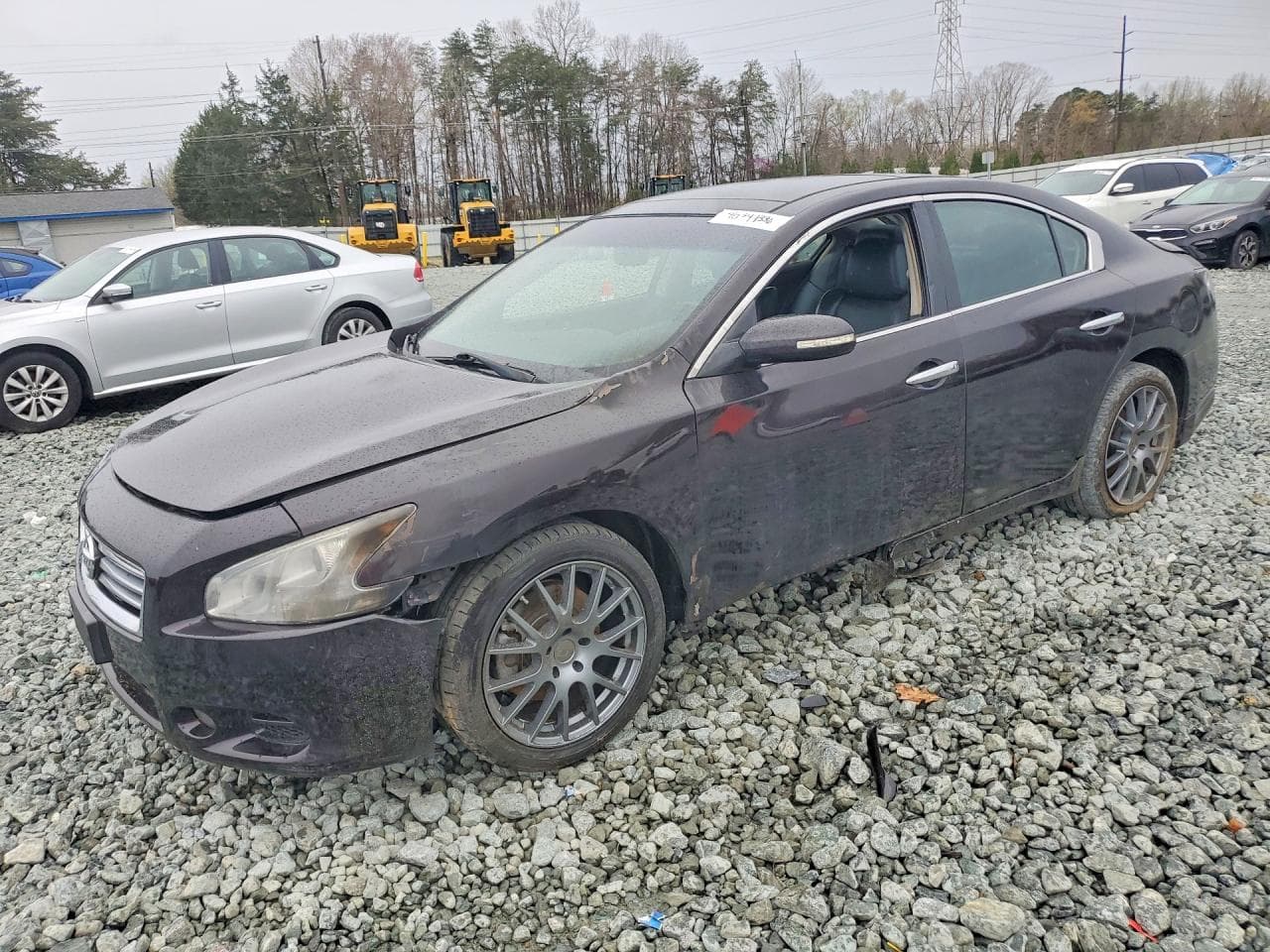 NISSAN MAXIMA