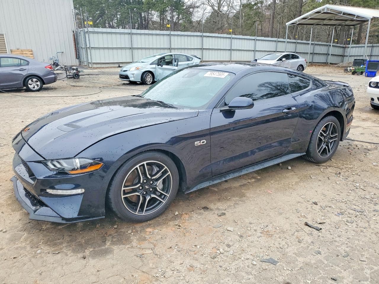 FORD MUSTANG