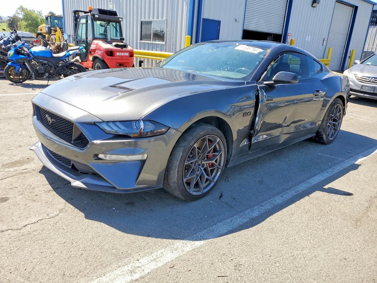 FORD MUSTANG