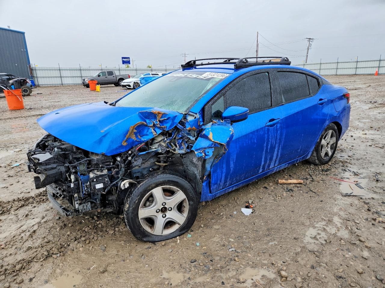 NISSAN VERSA