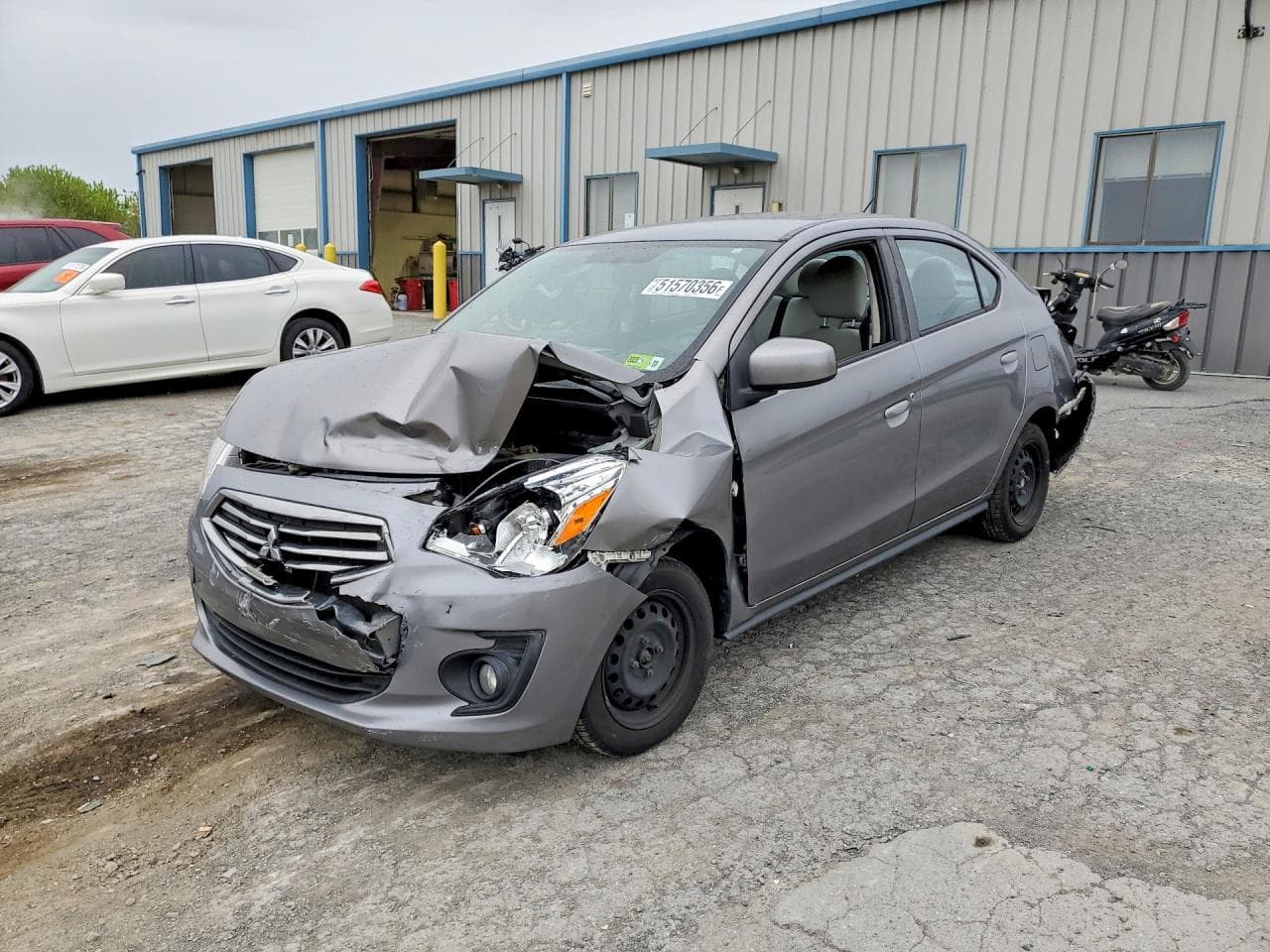 MITSUBISHI MIRAGE