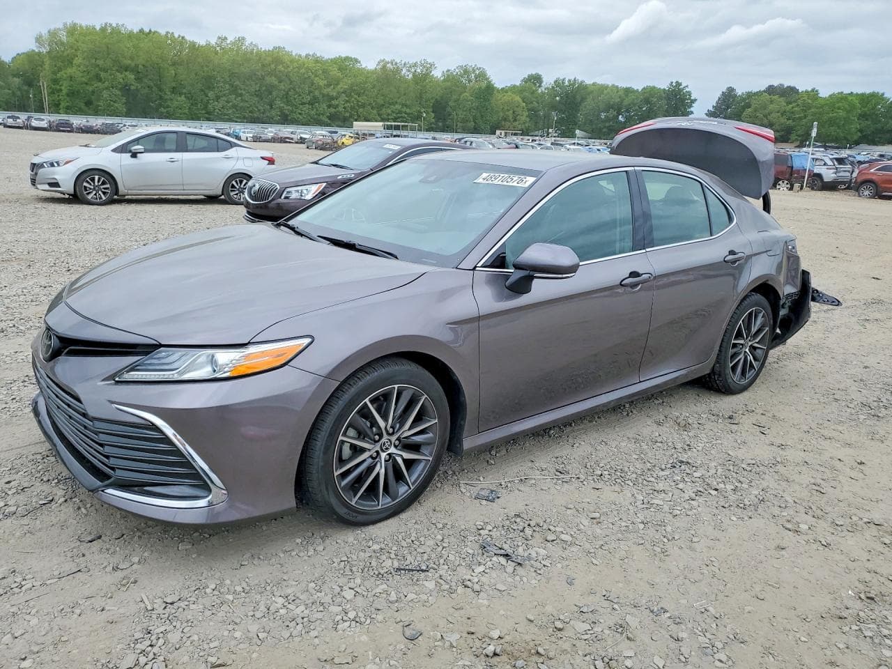TOYOTA CAMRY