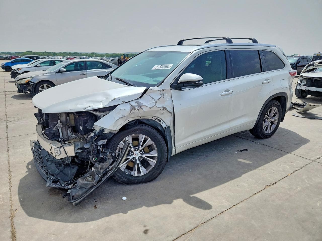 TOYOTA HIGHLANDER
