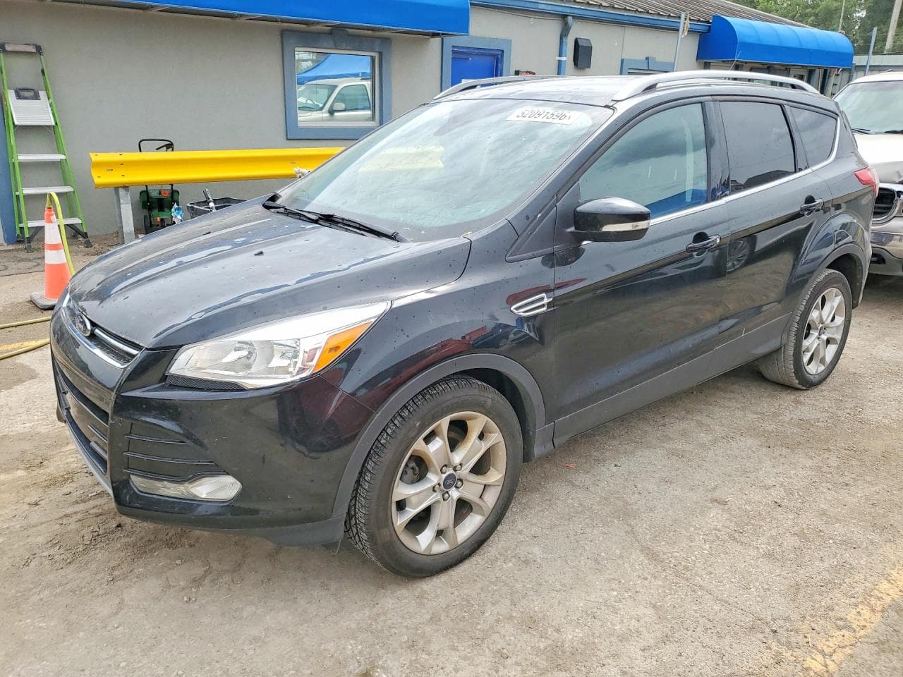 FORD ESCAPE