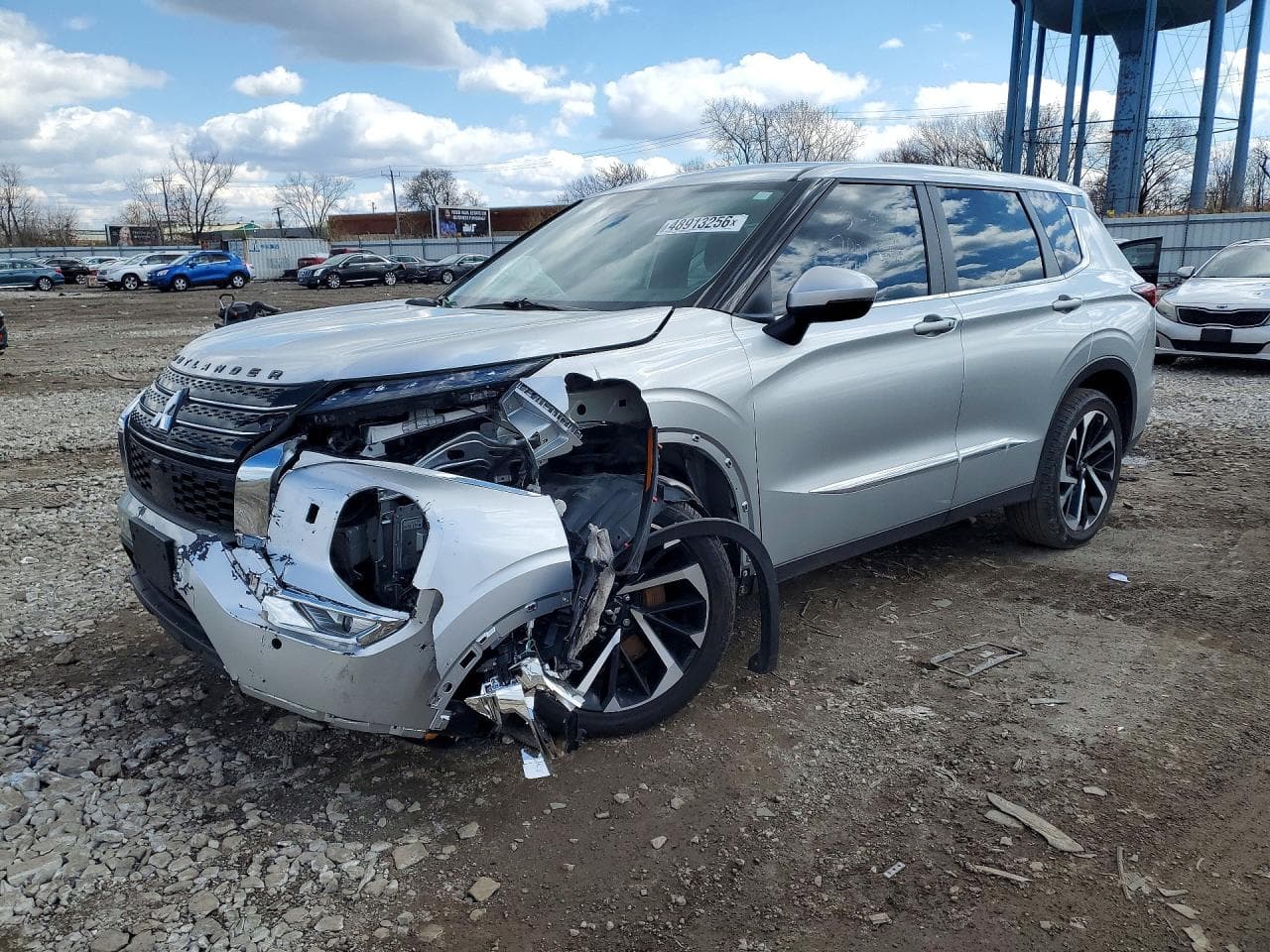 MITSUBISHI OUTLANDER