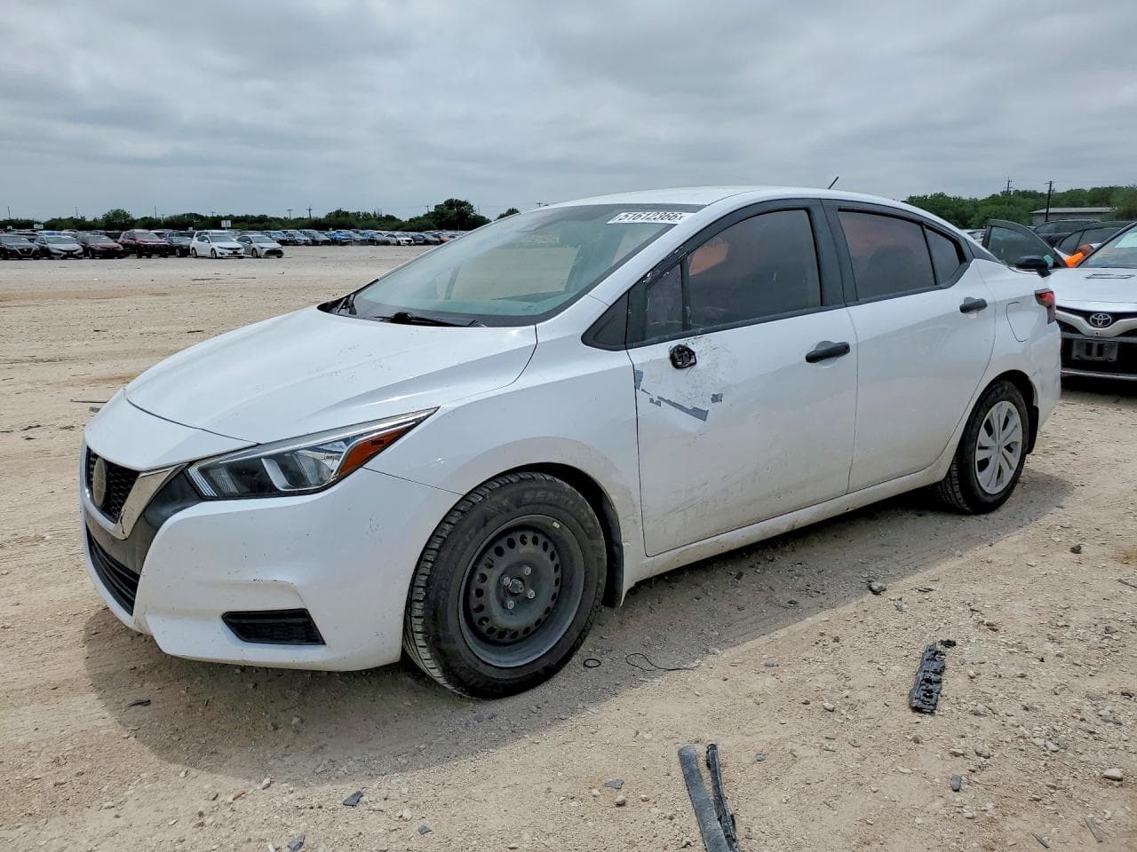 NISSAN VERSA