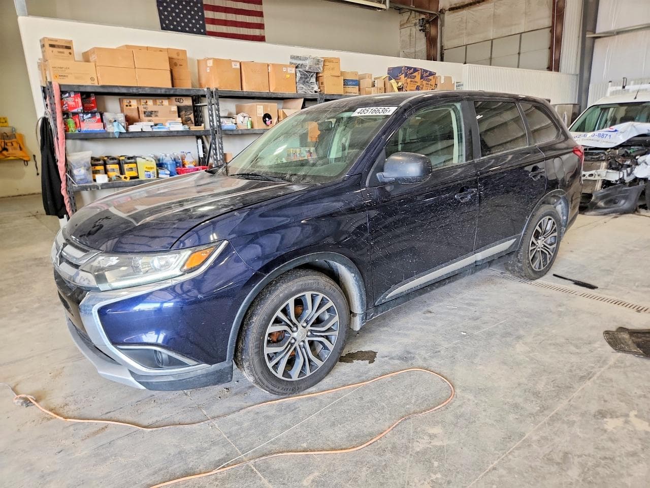 MITSUBISHI OUTLANDER