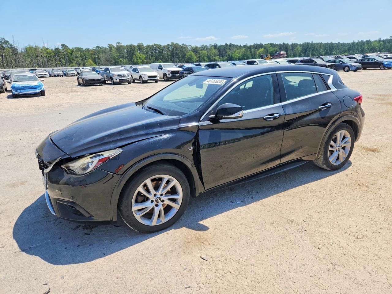 INFINITI QX30 LUXUR