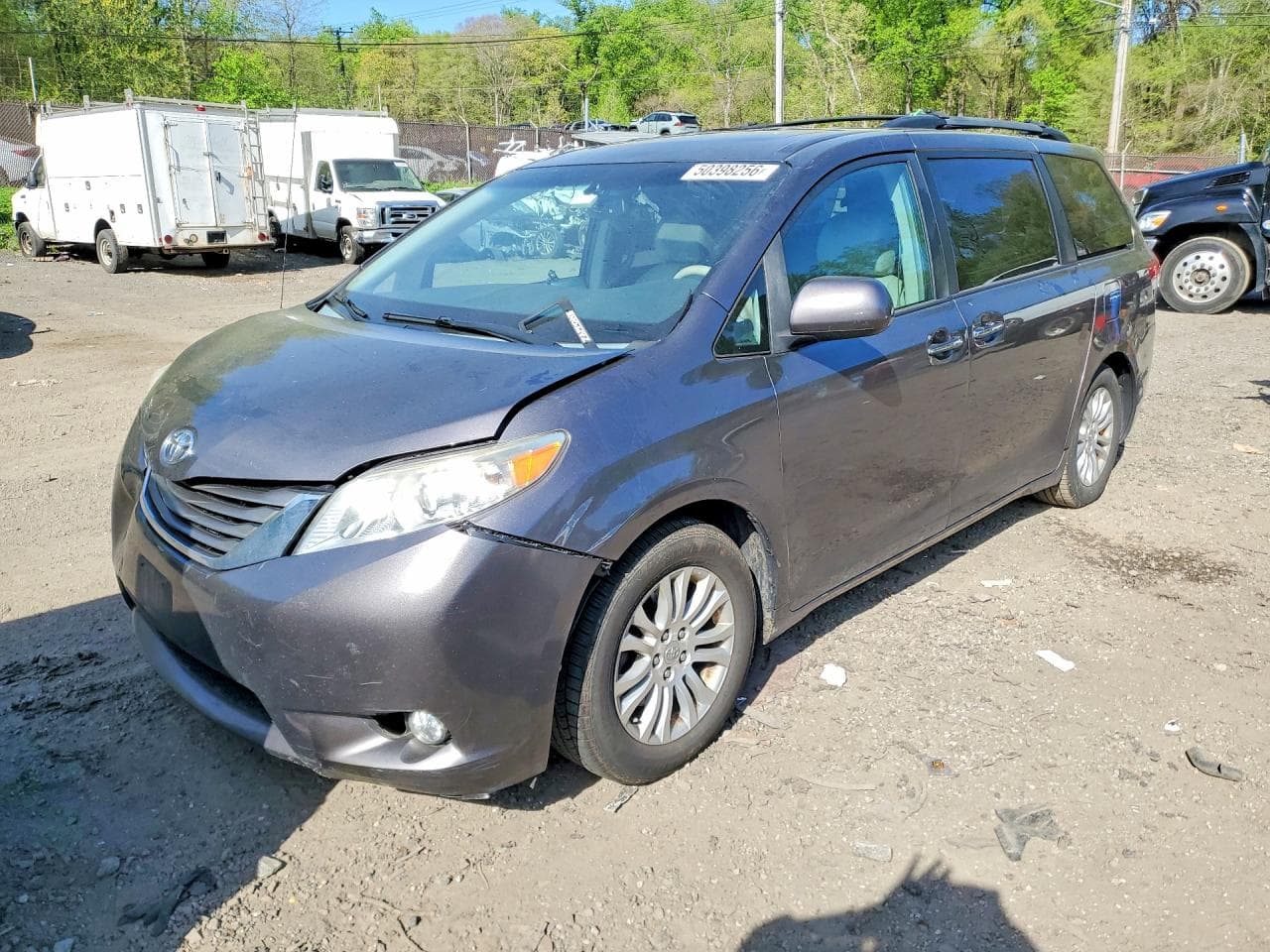 TOYOTA SIENNA