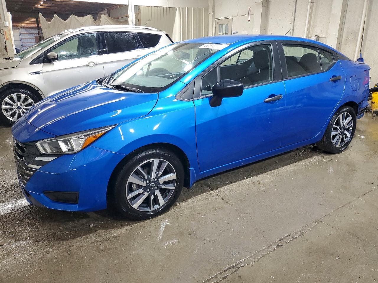 NISSAN VERSA