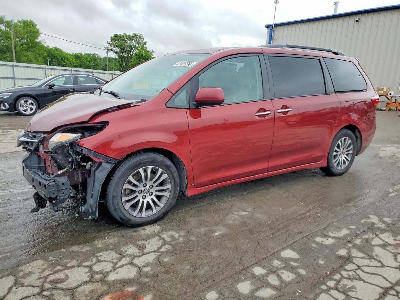 TOYOTA SIENNA