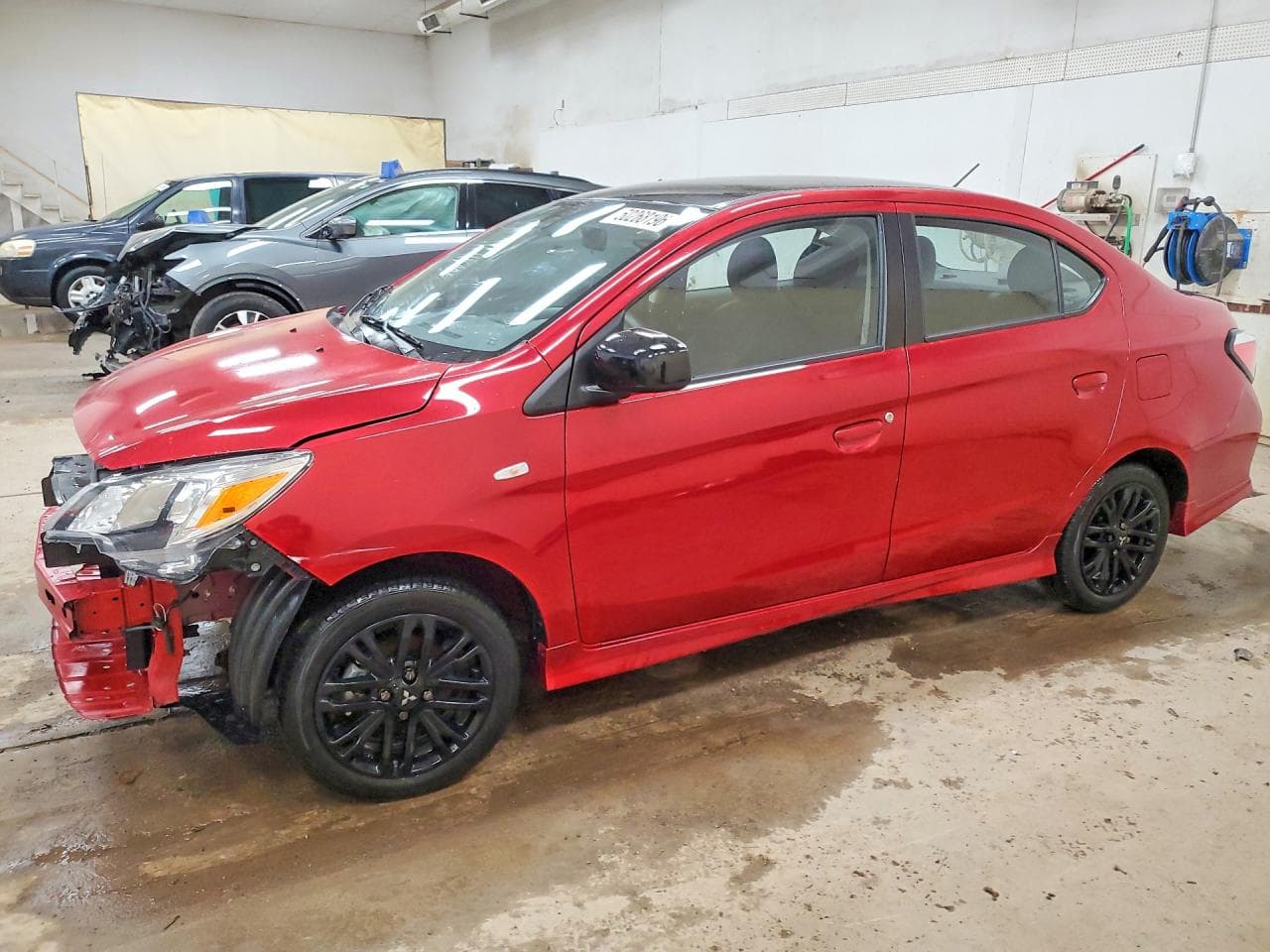 MITSUBISHI MIRAGE