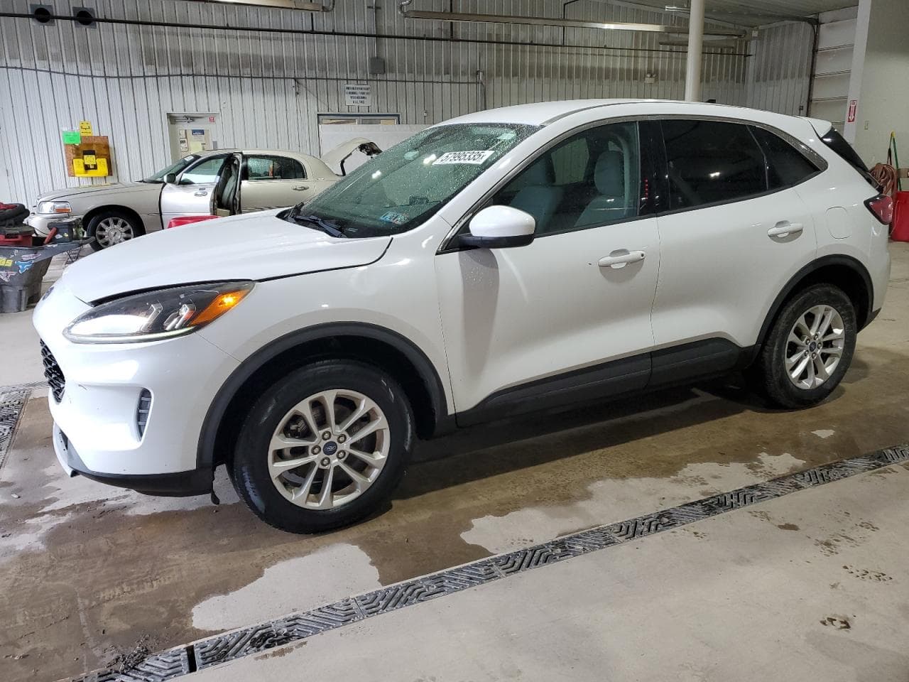 FORD ESCAPE