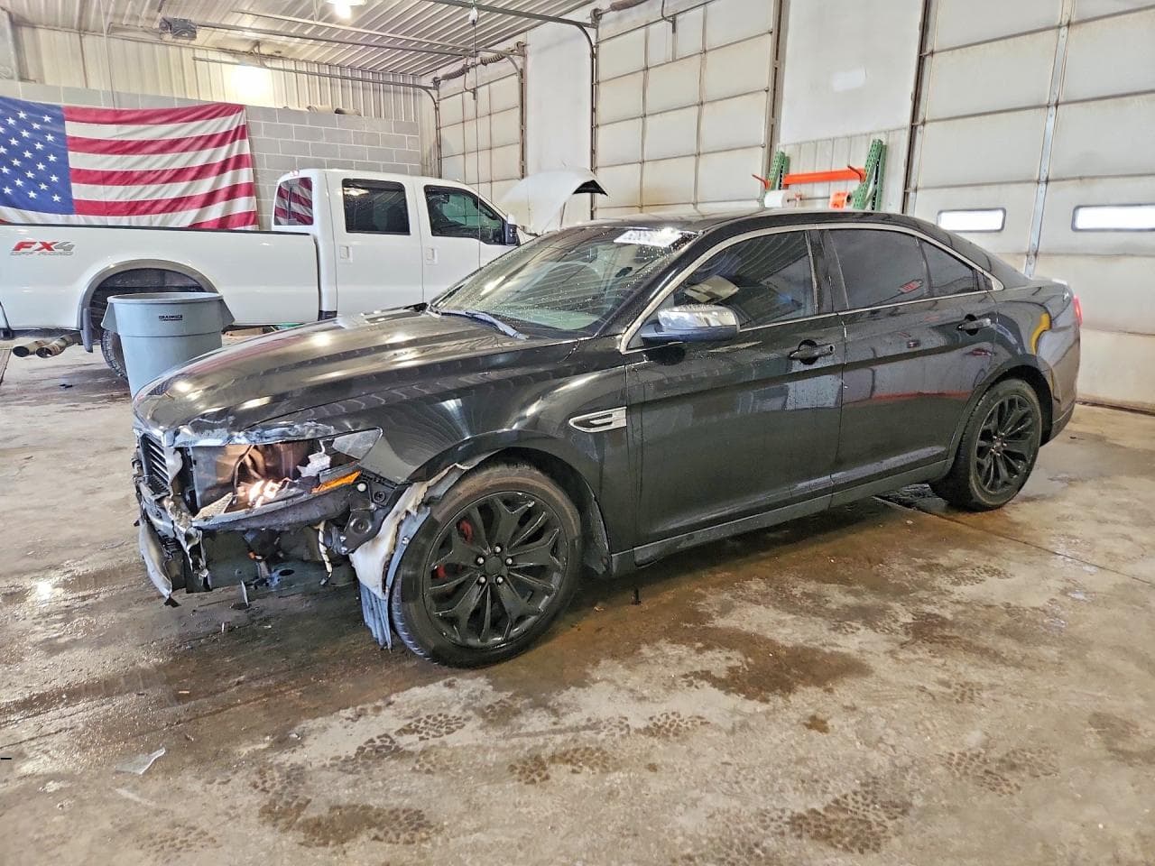 FORD TAURUS