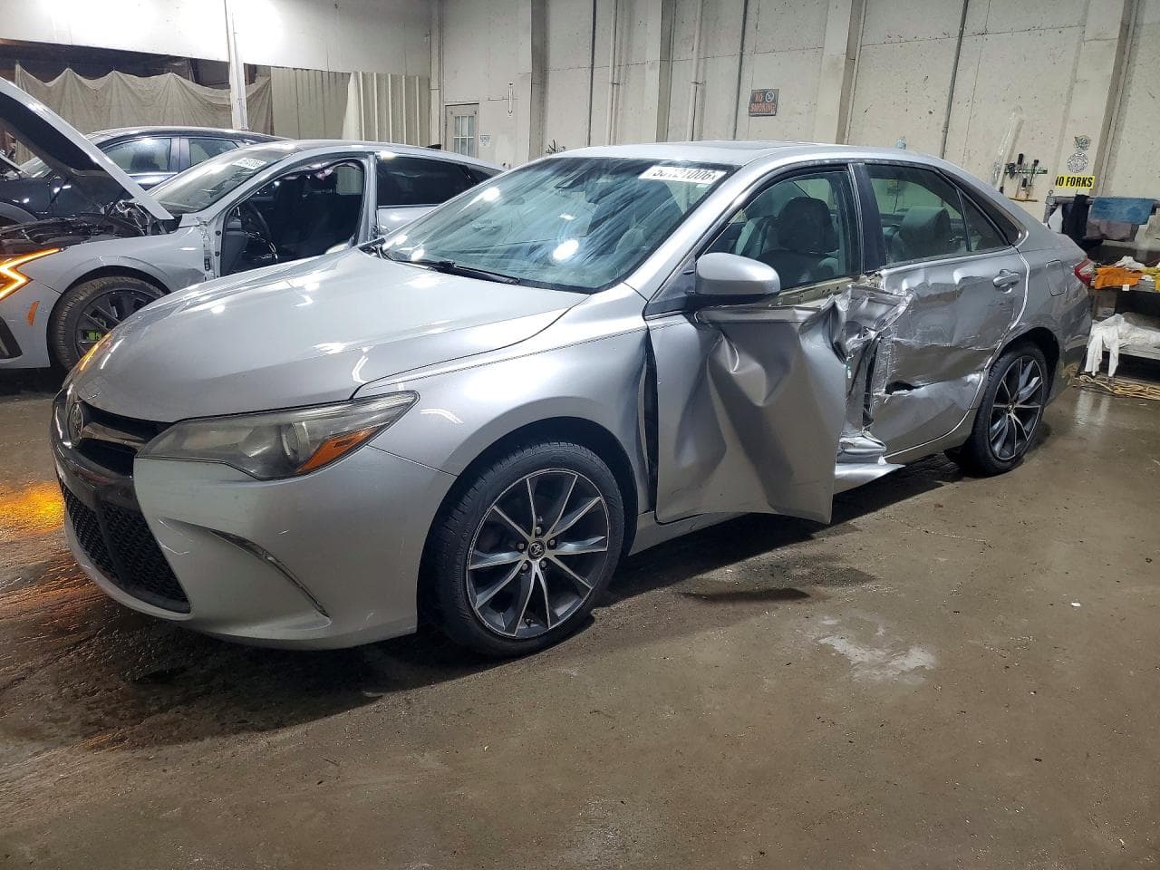 TOYOTA CAMRY