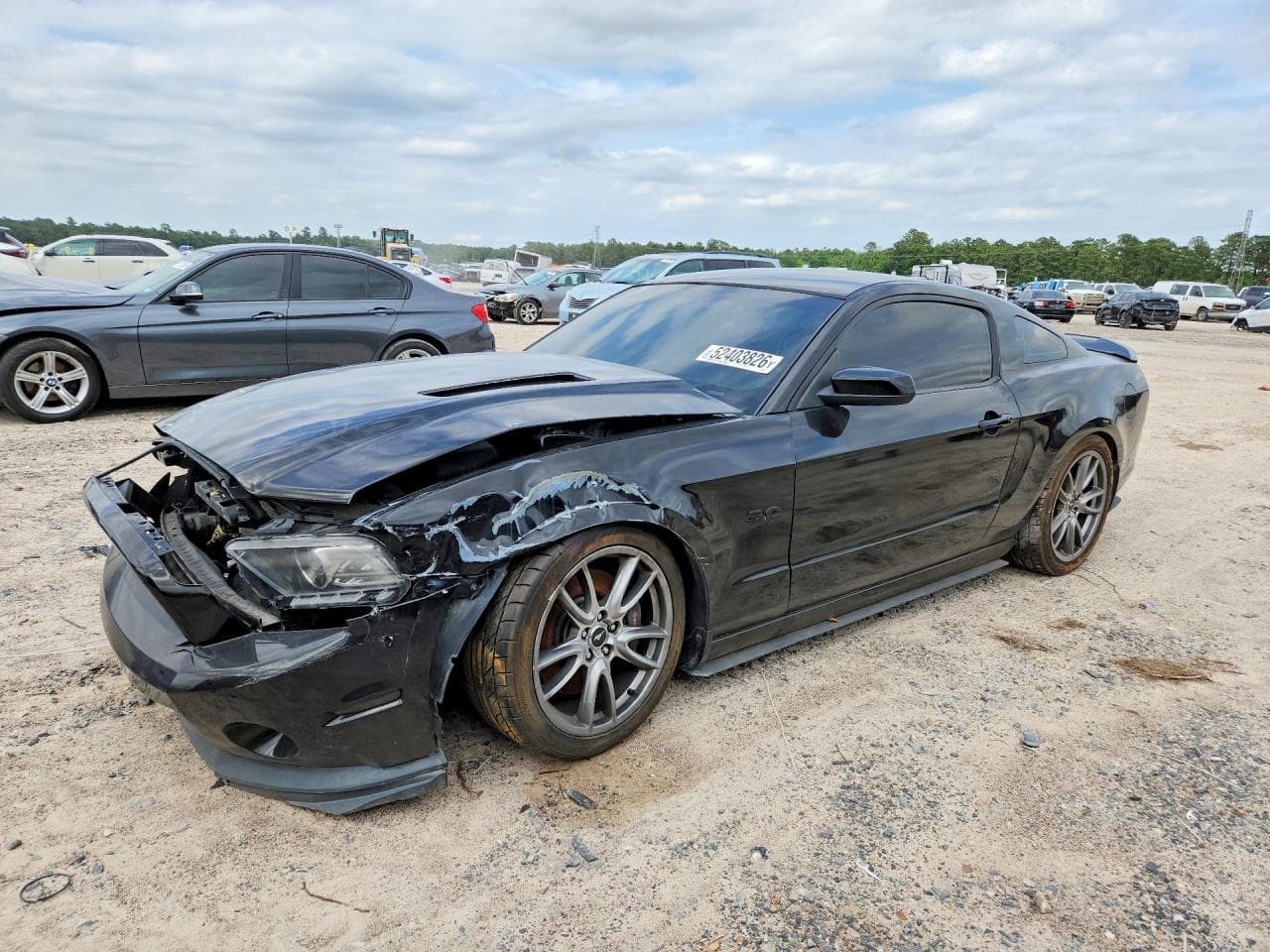 FORD MUSTANG