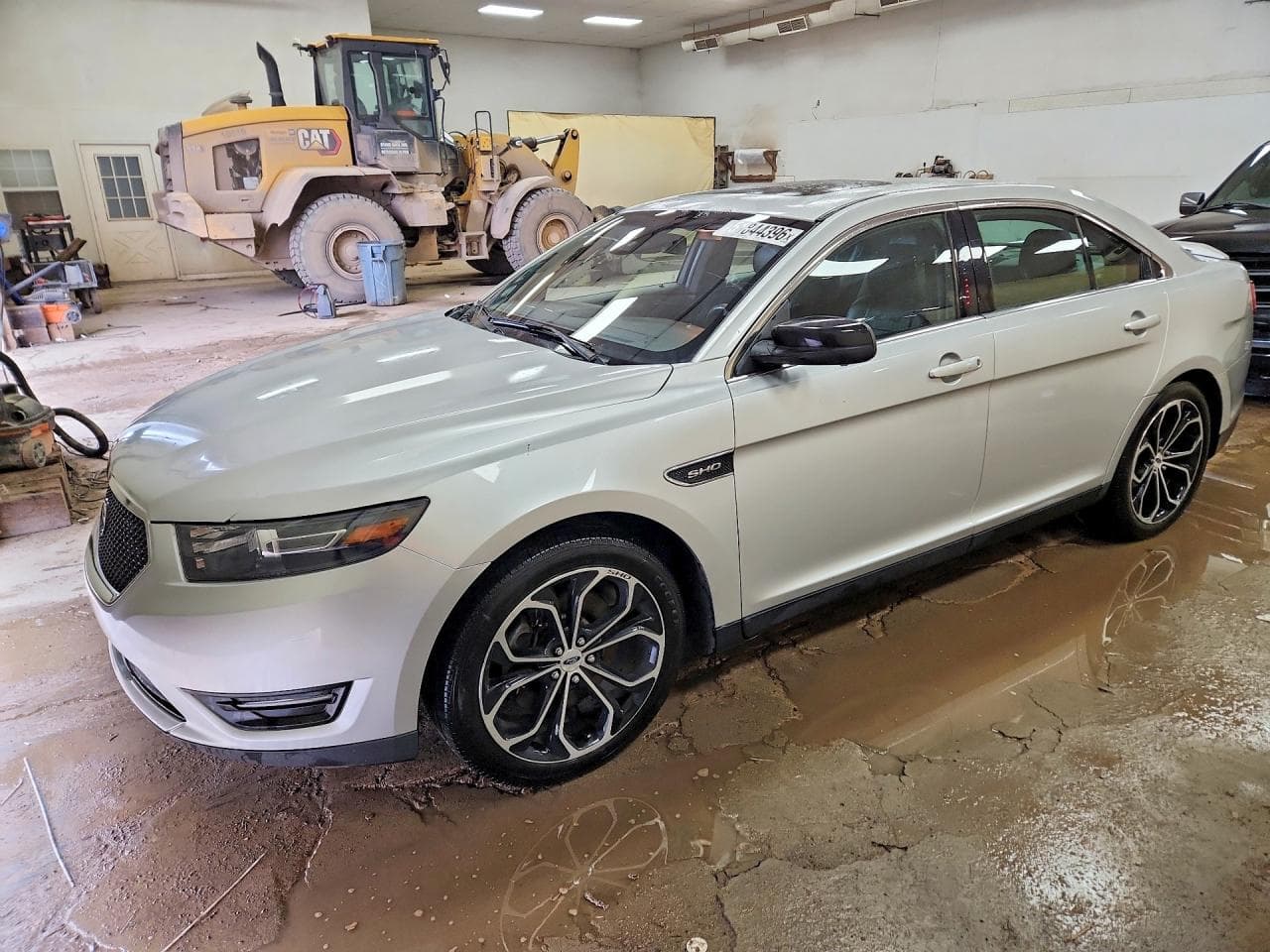 FORD TAURUS