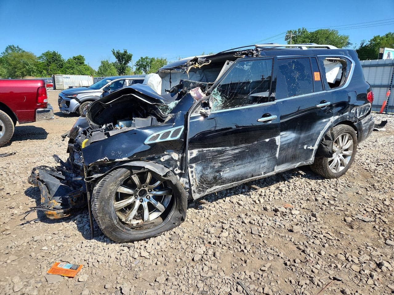 INFINITI QX80