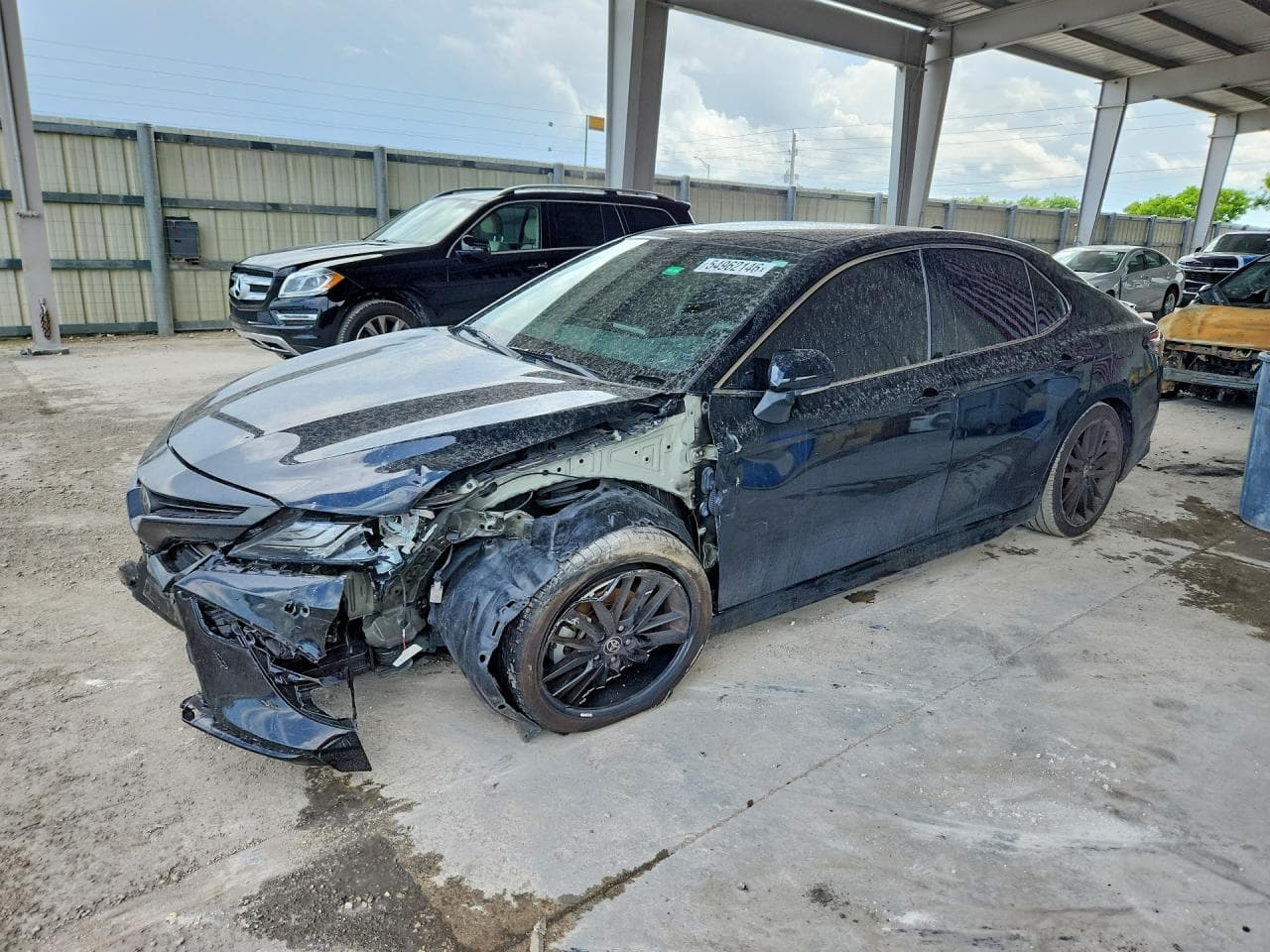 TOYOTA CAMRY