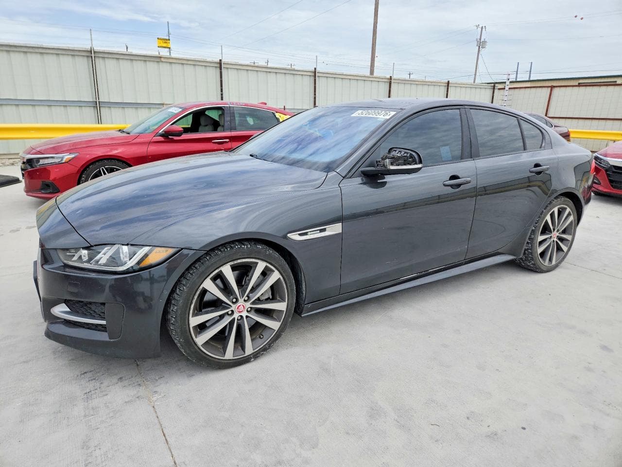 JAGUAR XE