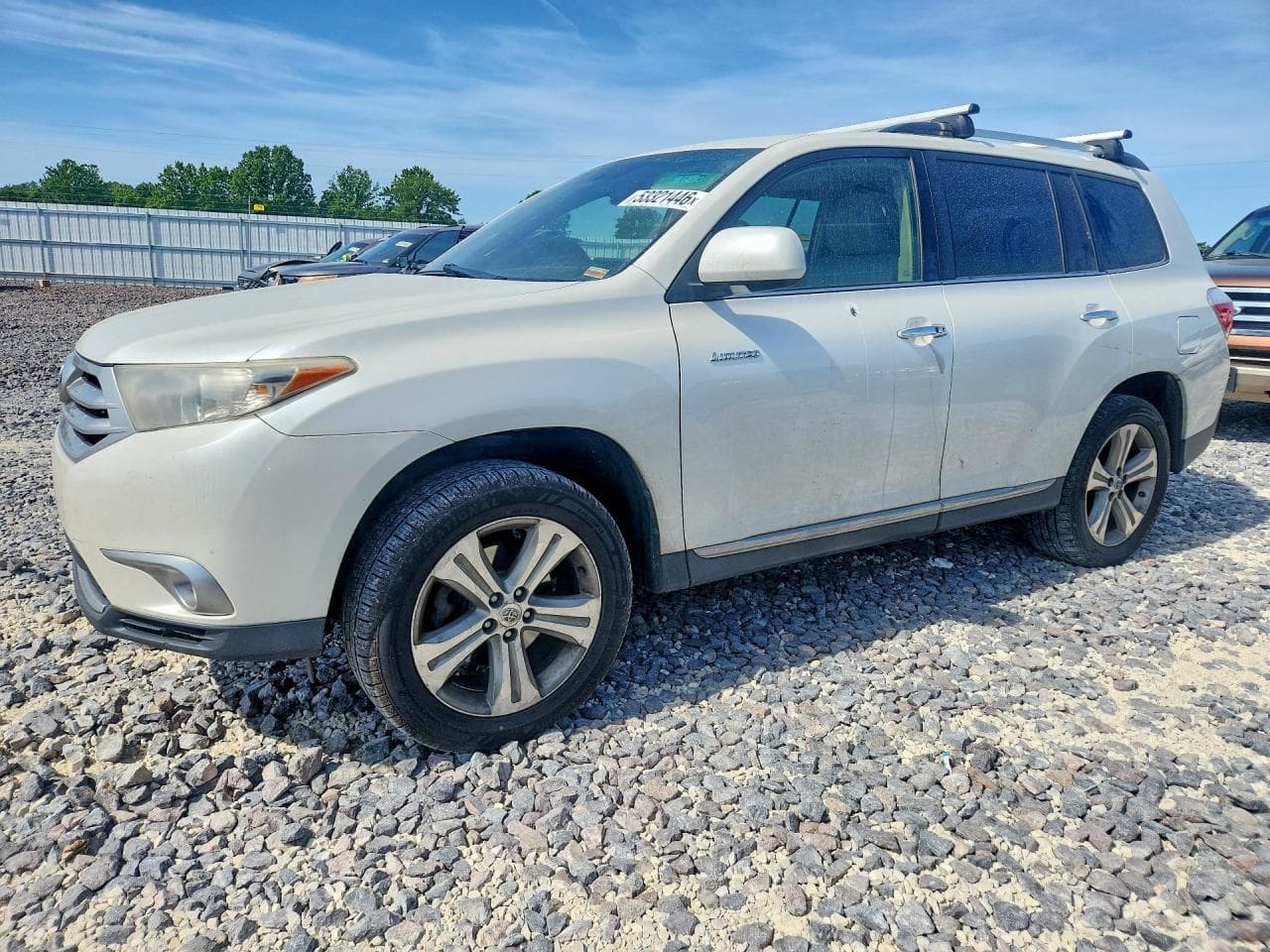 TOYOTA HIGHLANDER