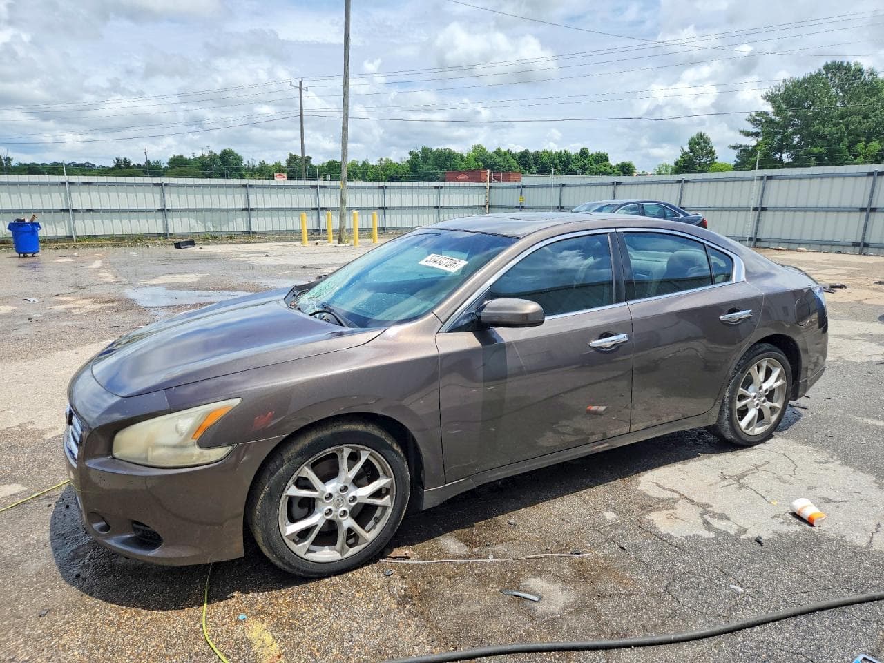 NISSAN MAXIMA