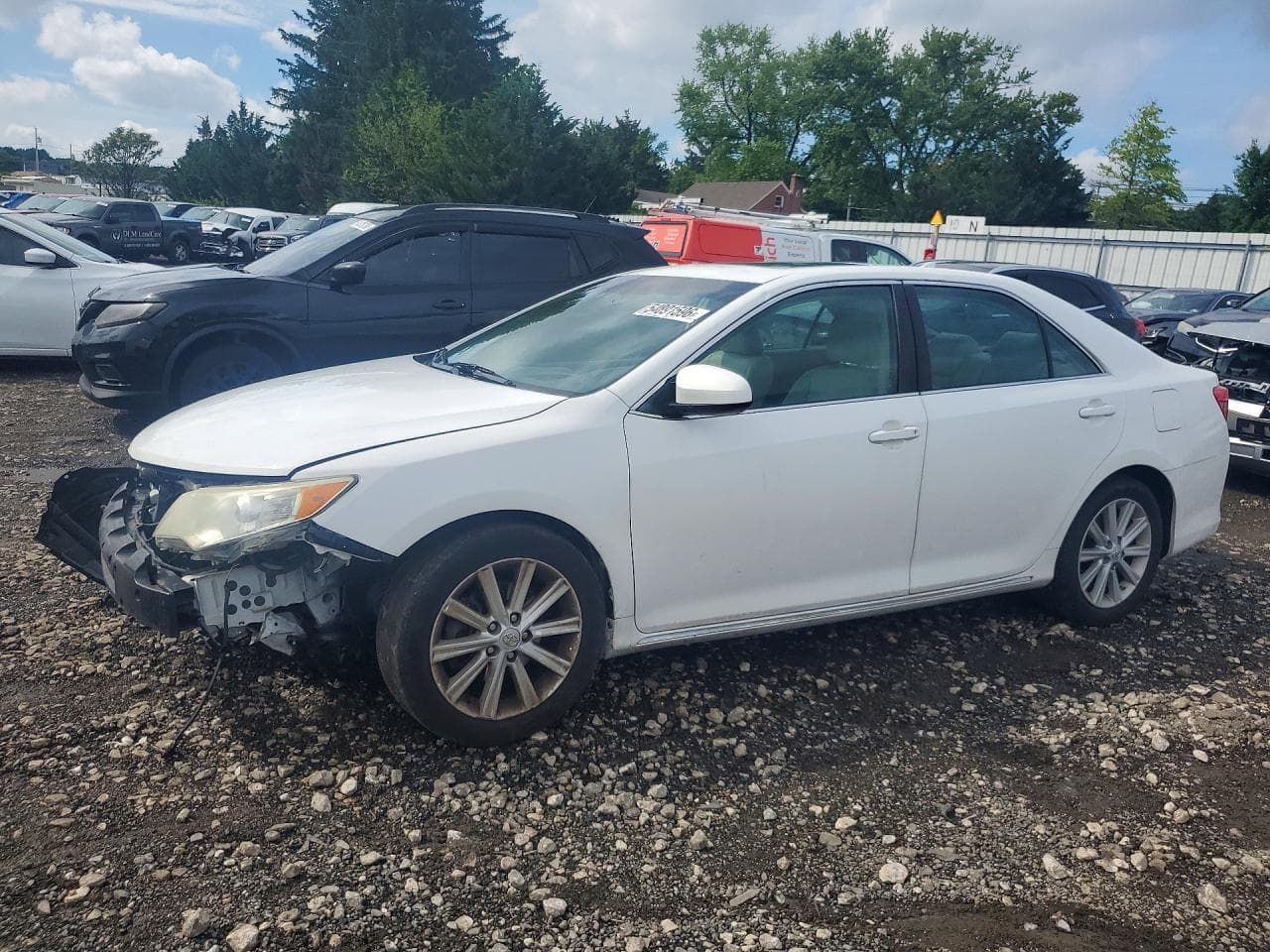 TOYOTA CAMRY