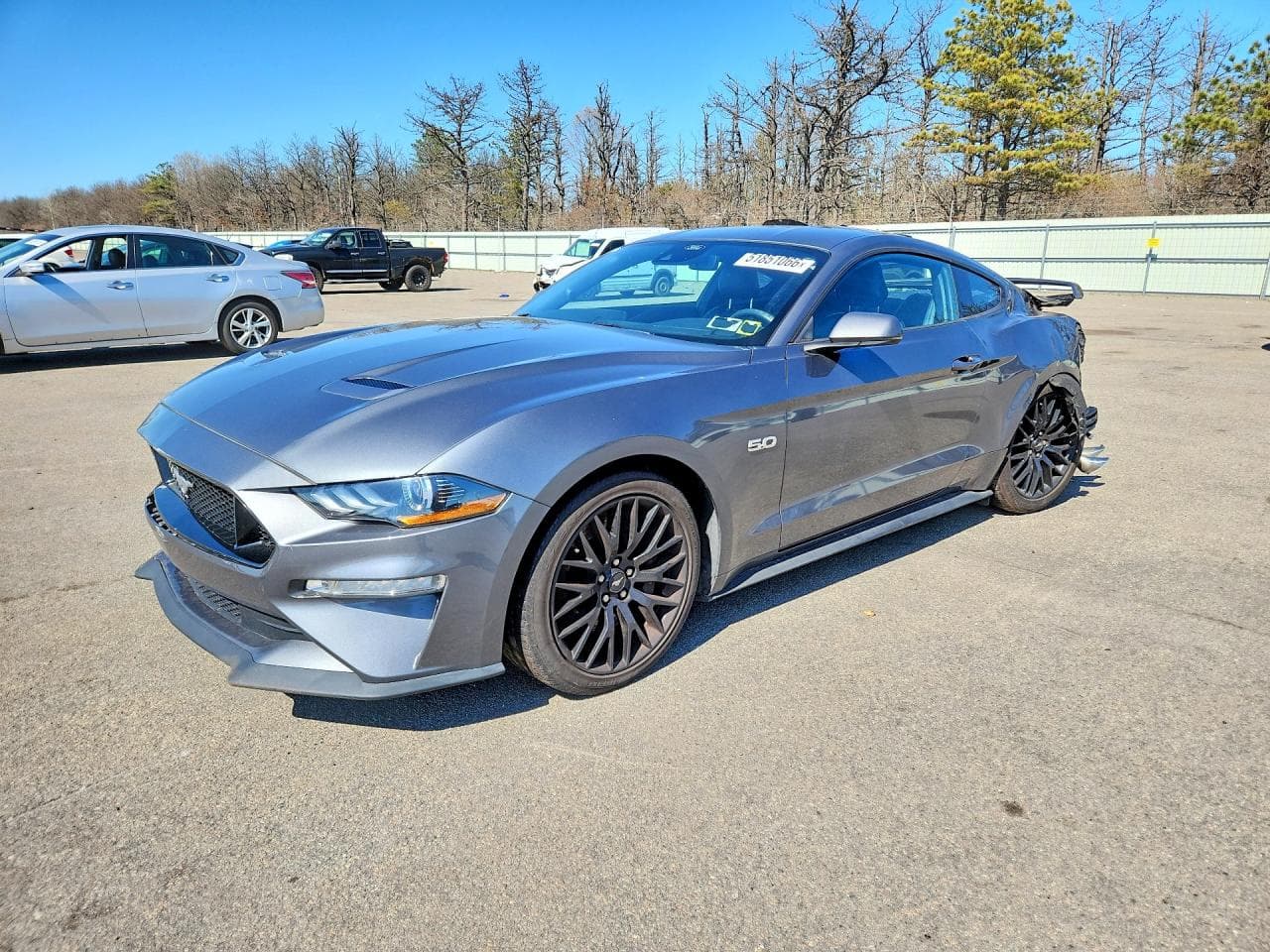 FORD MUSTANG