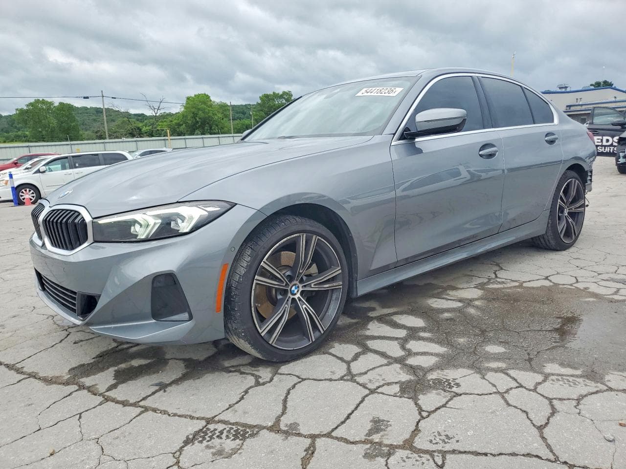 BMW 330I