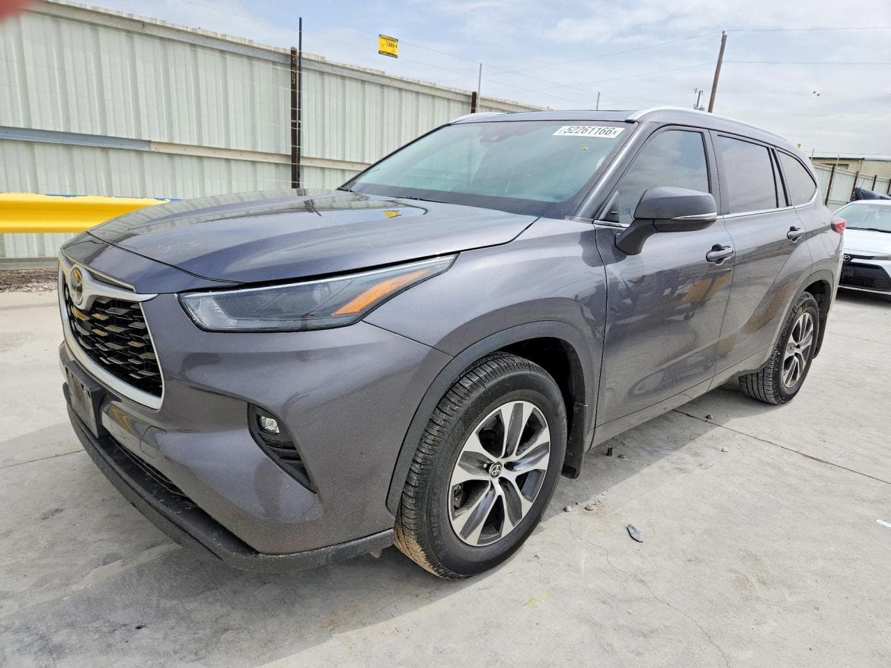 TOYOTA HIGHLANDER